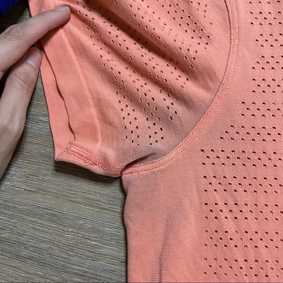 LULULEMON light coral Breeze by Short Sleeve top 6 - Picture 6 of 13